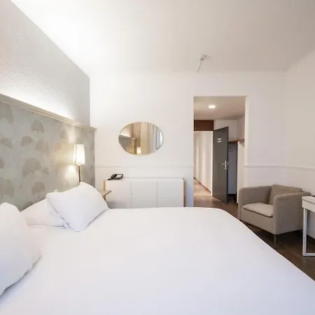 Les Arcades Hotel 2*