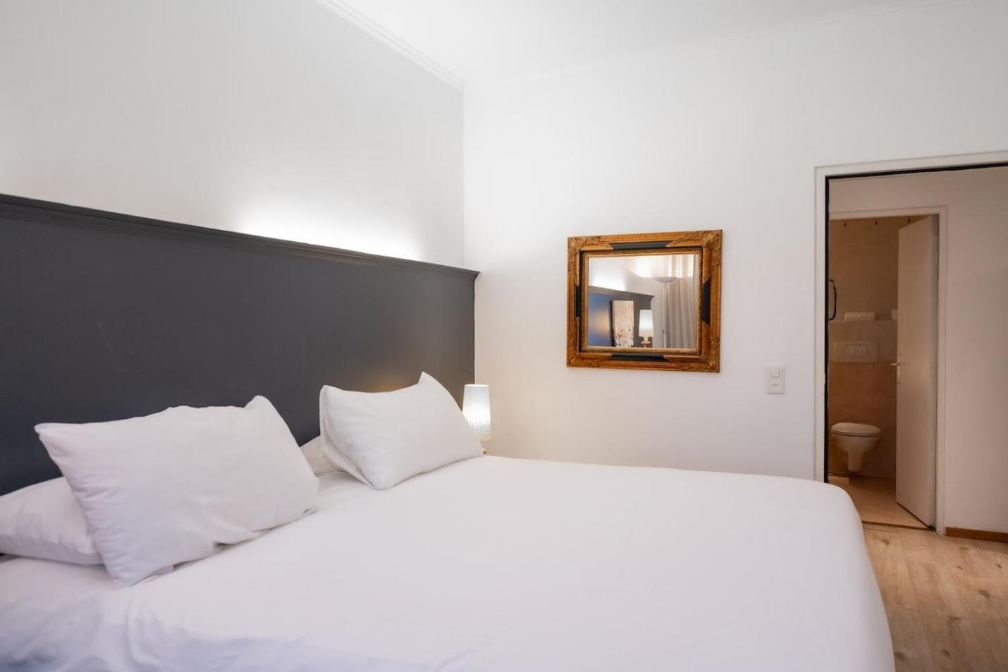 Hotel Les Arcades 2*